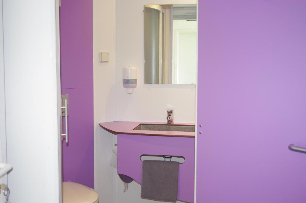 Kyriad Direct Saintes Kamer foto